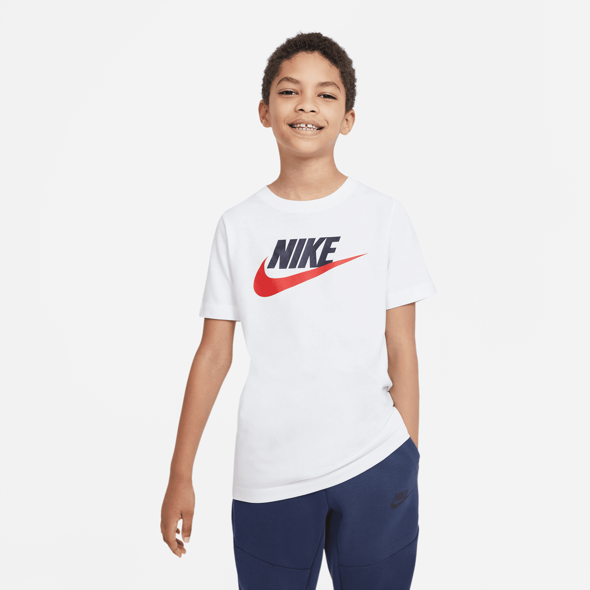 Nike Sportswear Older Kids Cotton Tshirt AR5252-107