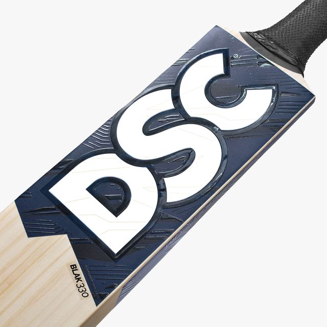DSC Blak 330 Junior Bat – Kashmir Willow DSCB2515